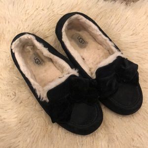 Super adorable black Ugg Slippers